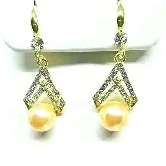 NWOT Beautiful Dangle Earrings Stamped 925 - Picture 1 of 3